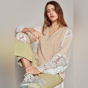 POL Beige V-Neck Top with White Lace Sleeve Panels